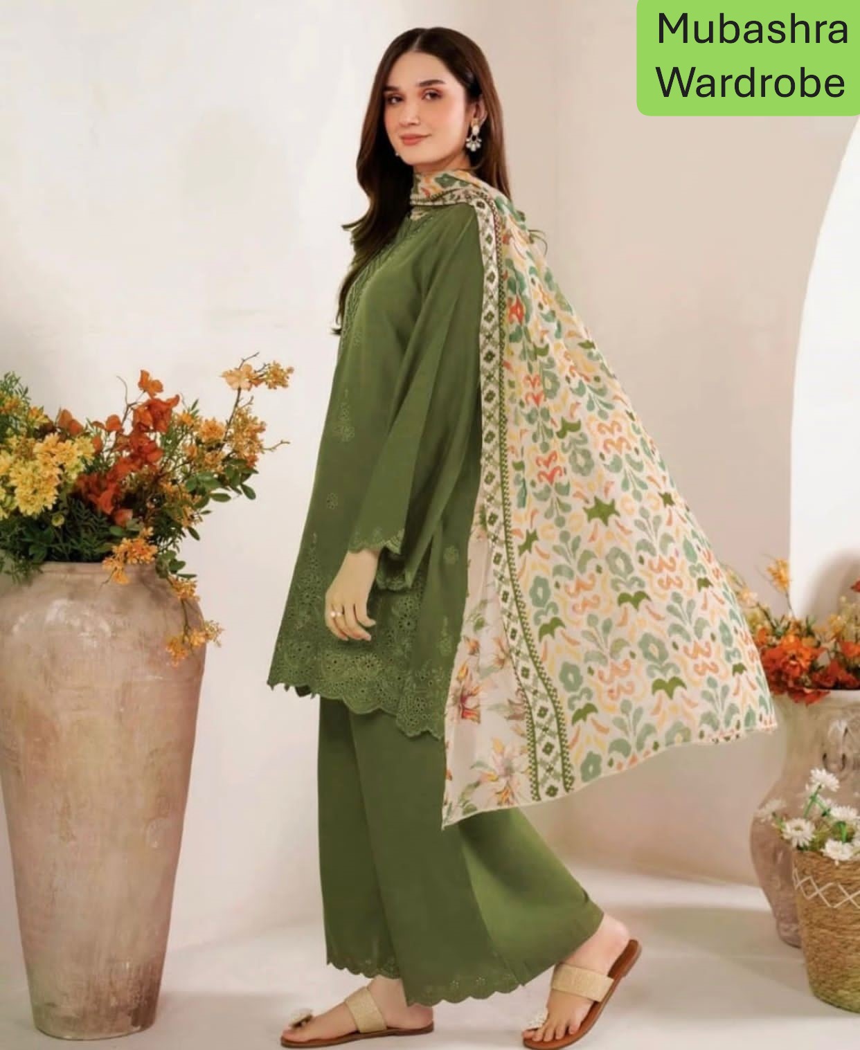 You are currently viewing How to Choose Summer Lawn Dresses in Pakistan – Complete Guide 2026
